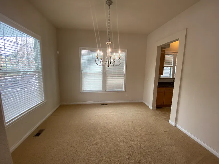 2852 Wabash St — Photo 28