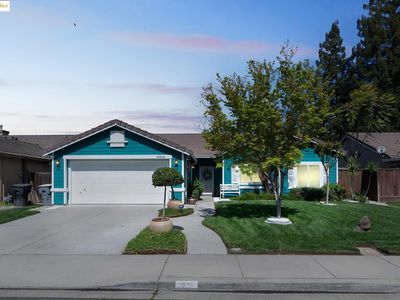 2635 Briarcliff Dr, Riverbank, CA, 95367