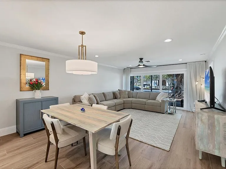 500 S Washington Dr #11A — Photo 13
