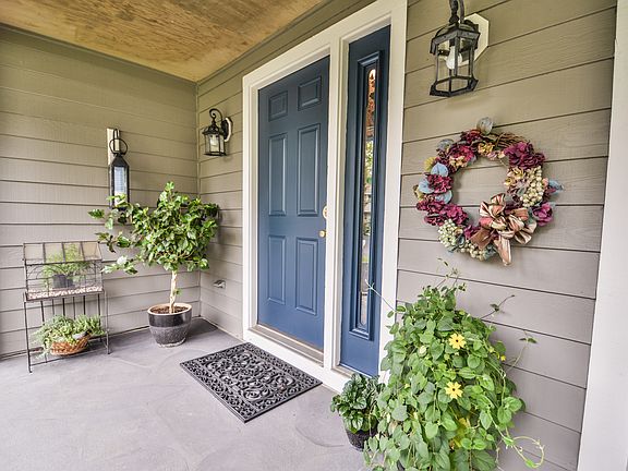 4th image of 7988 Nutmeg Ln