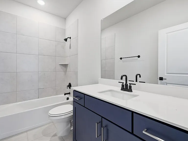 7243 Farley St — Photo 45