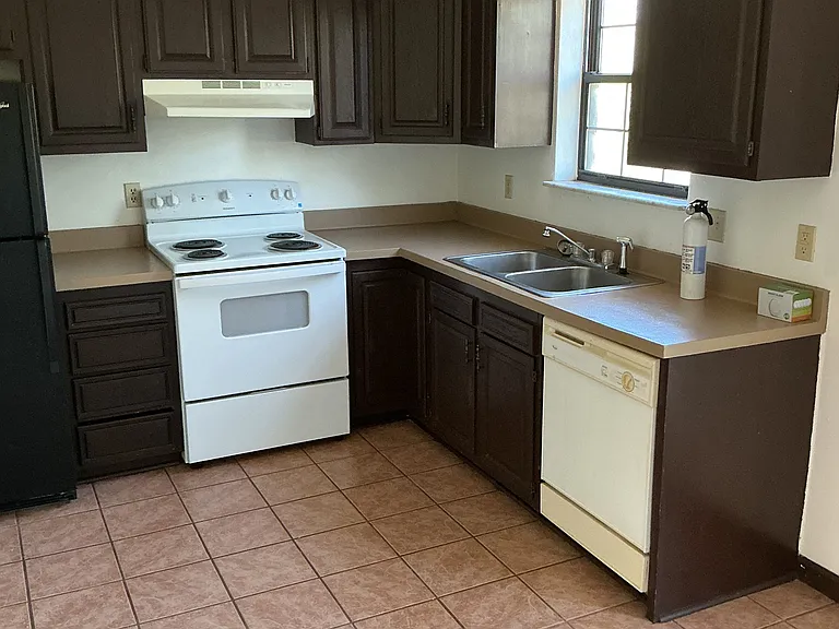 apt in Cross Lanes — Photo 43