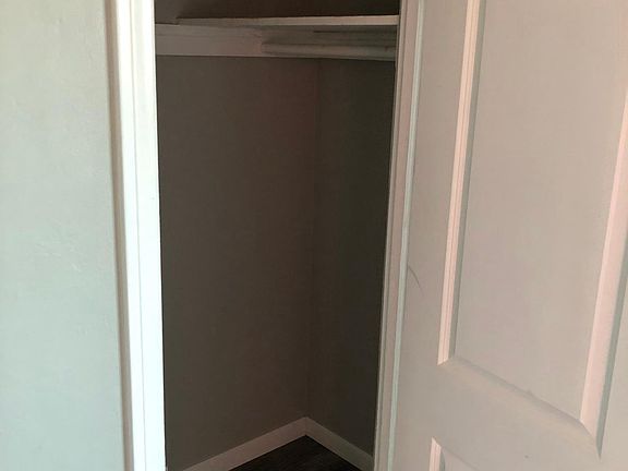Walk in closet