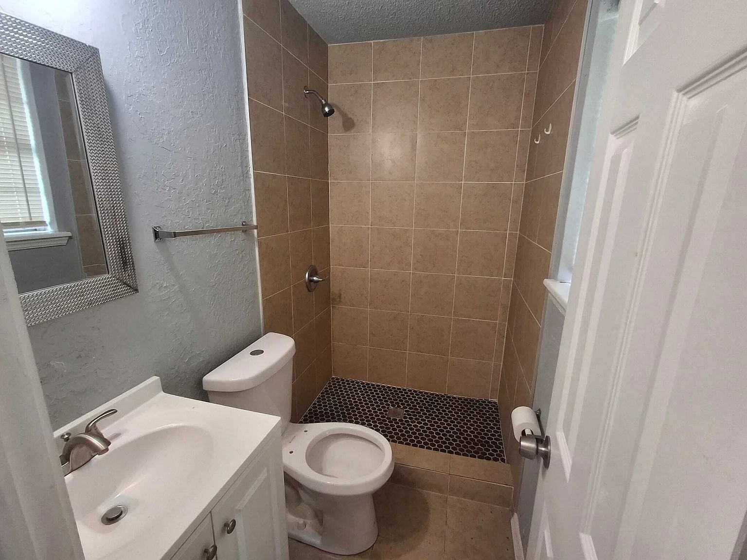 1912 Southwest 24th Street - 1 — Photo 1