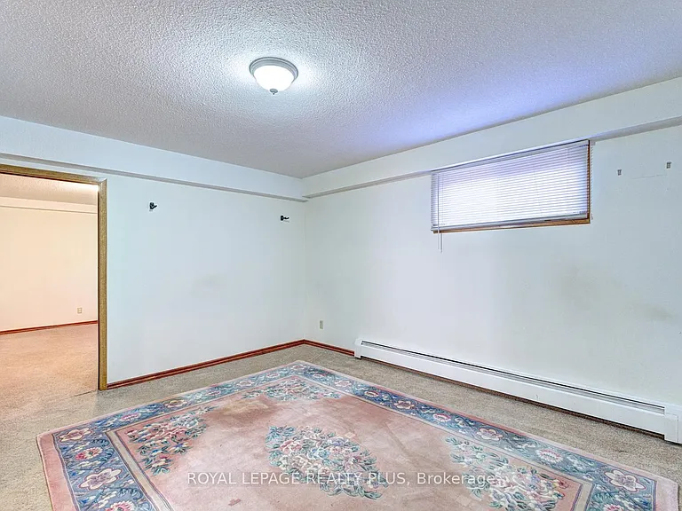 11 Ranwood Dr — Photo 2