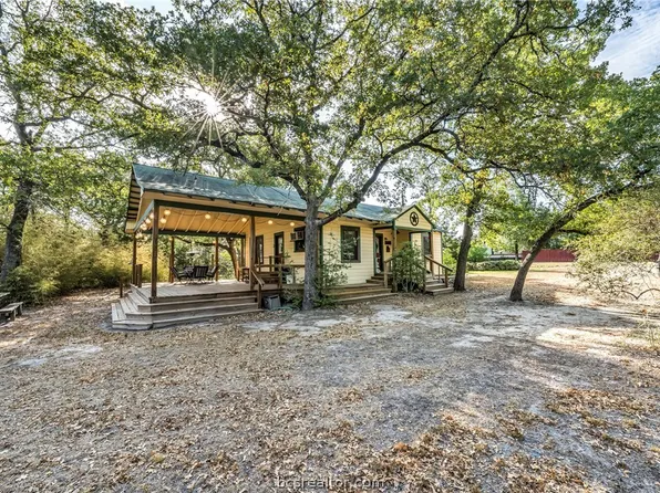 415 Straight Arrow Ln, Somerville, TX 77879