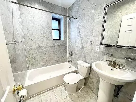 Rented by MOTION New York | media 11