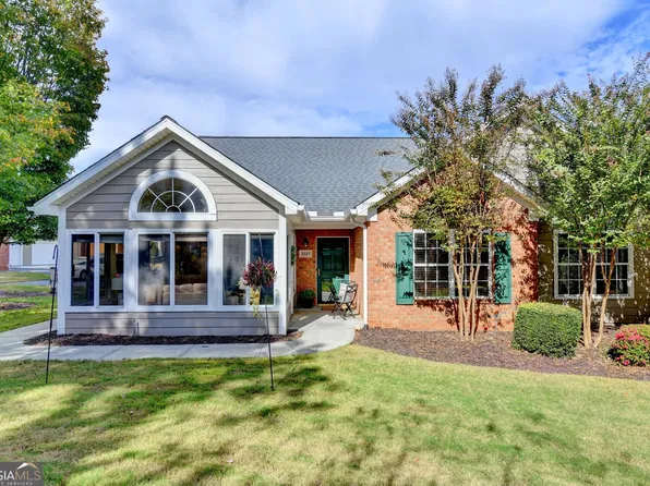 2227 Orchard Pl, Roswell, GA 30076