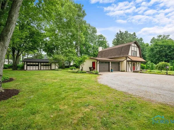 2938 King Rd, Toledo, OH 43617