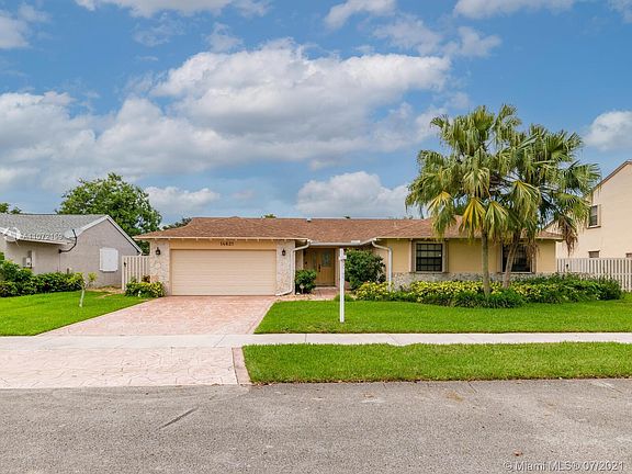 3rd image of 14621 Kirsten Ct