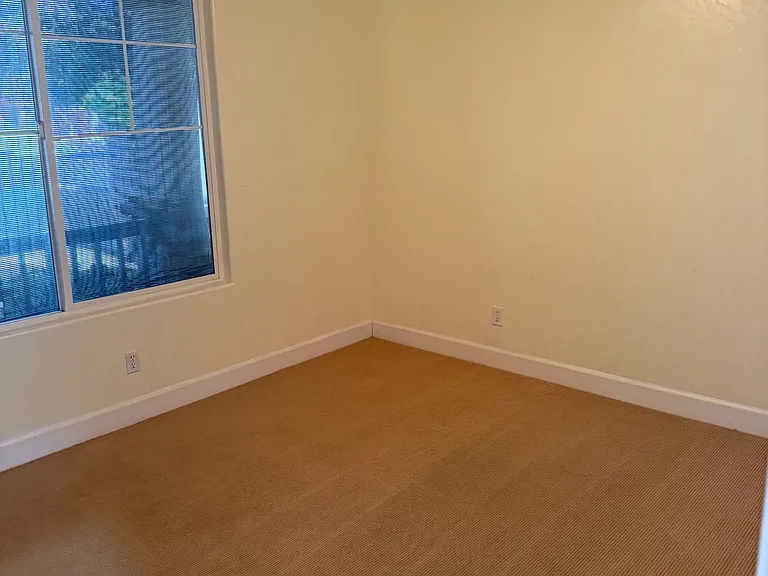 1832 N Vickie St — Photo 11