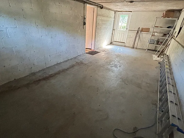 16 Spruce Pl — Photo 21