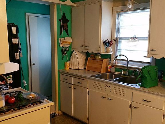 5th image of 5019 Dudley St