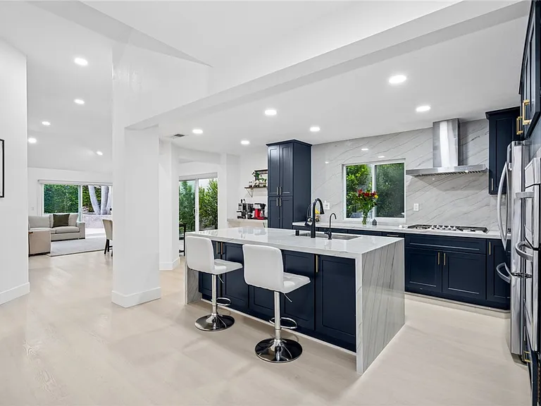 37 Shearwater Pl — Photo 3
