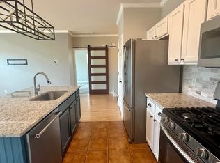 7501 Shadowridge Run UNIT 135, Austin, TX 78749