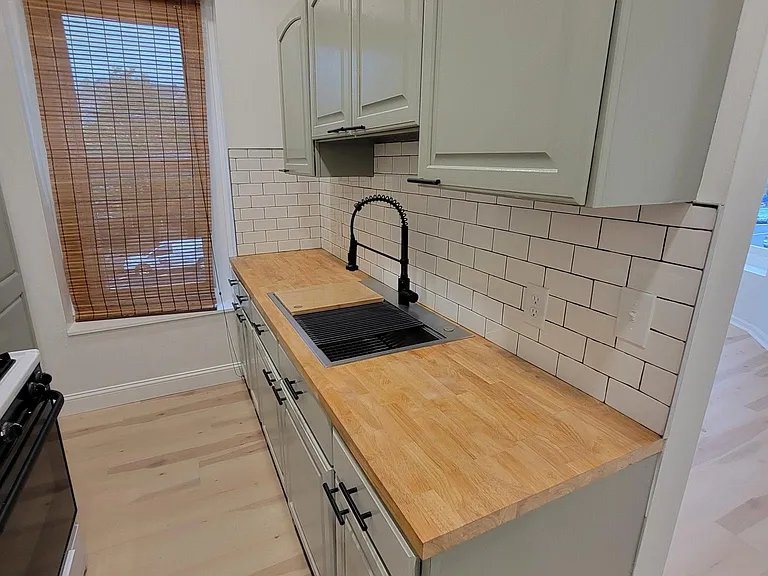 1528 N 2nd St #3 — Photo 9