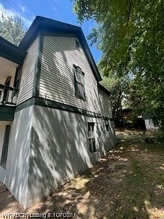 3rd image of 901 McKibben St