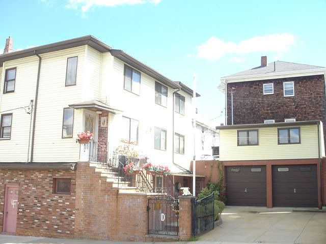 2nd image of 6 Quequechan St