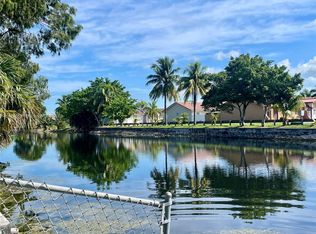 17650 NW 77th Ct, Hialeah, FL 33015