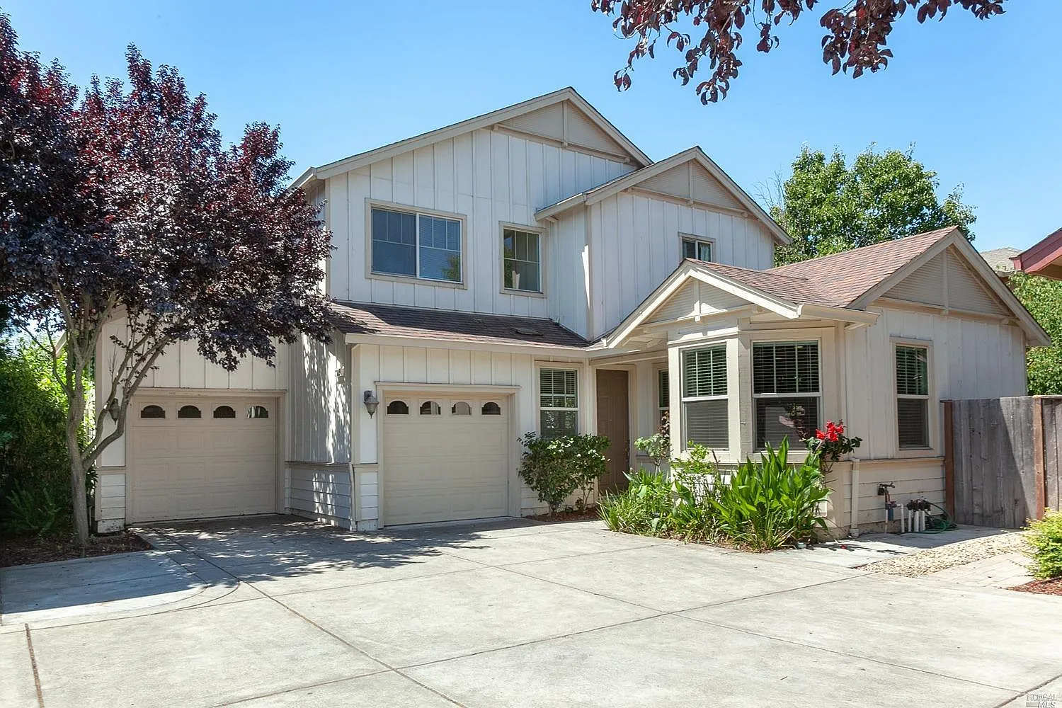 2329 George Ln photo 1