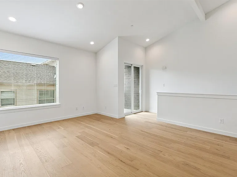 6144 Oram St #5 — Photo 7