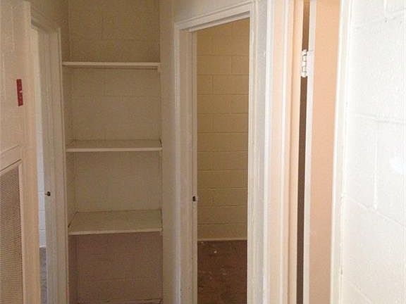 4th image of 827 15 1/2 St APT 3