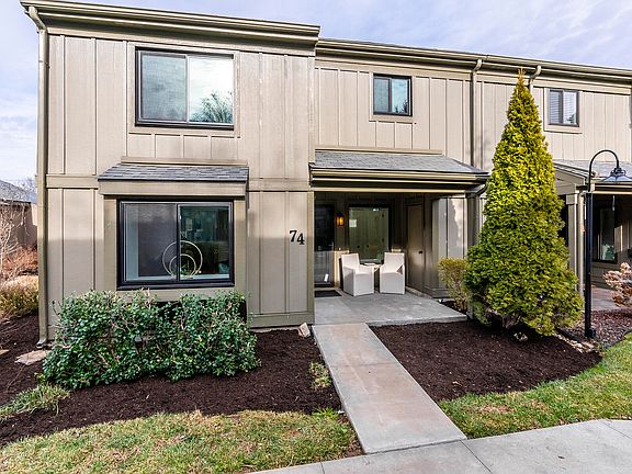 3rd image of 500 Laketower Dr Unit 74