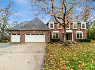 13016 Delmar St, Leawood, KS 66209