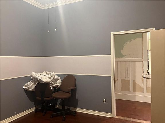 5th image of 3317 Marais St