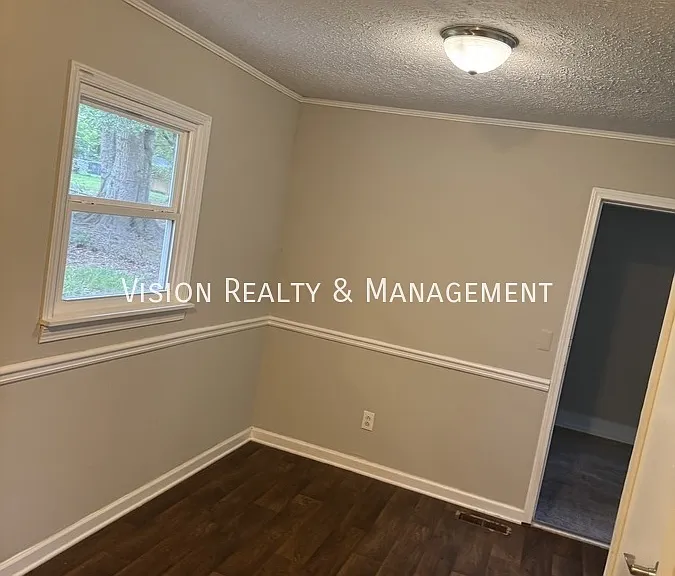 352 Rome St — Photo 14