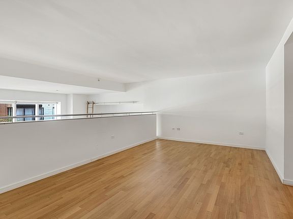 5th image of 310 E 53rd St