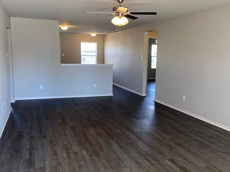 1640 Raden St — Photo 16