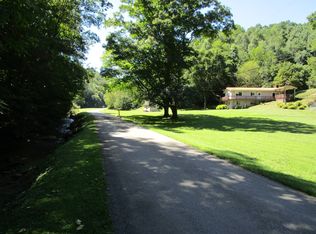 2316 Tanner Fork Rd, Shock, WV 26638