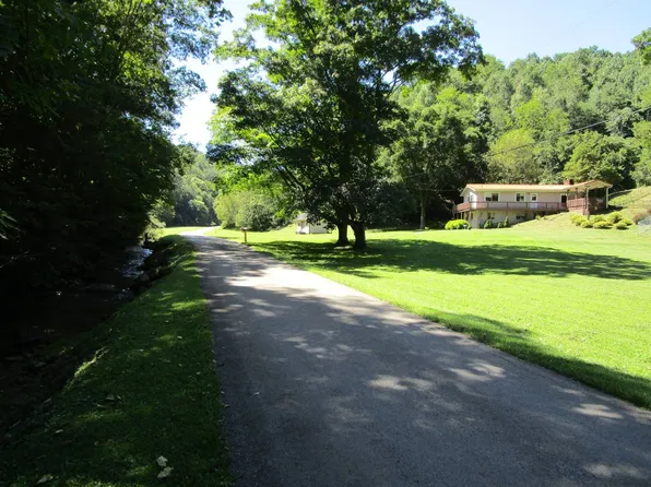 2316 Tanner Fork Rd, Shock, WV 26638