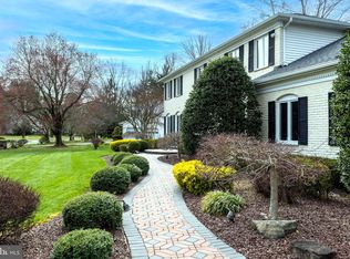 22 Park Hill Ter, West Windsor, NJ 08550