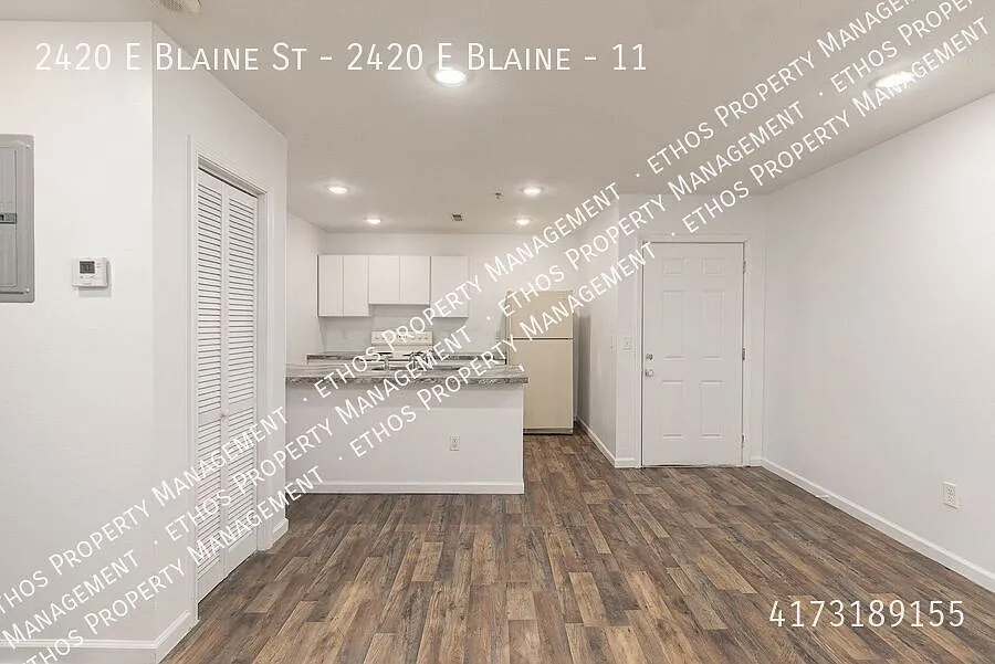 Available now! 3 bedroom/2bathroom apartment! — Photo 4