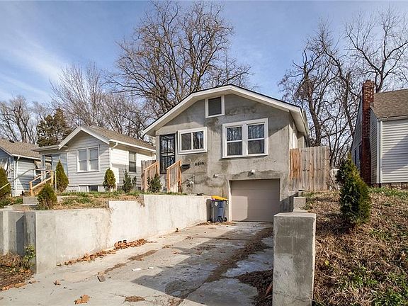 3rd image of 6019 S Benton Ave