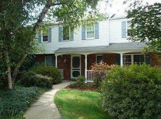 3818 Burnaby Dr, Pittsburgh, PA 15235