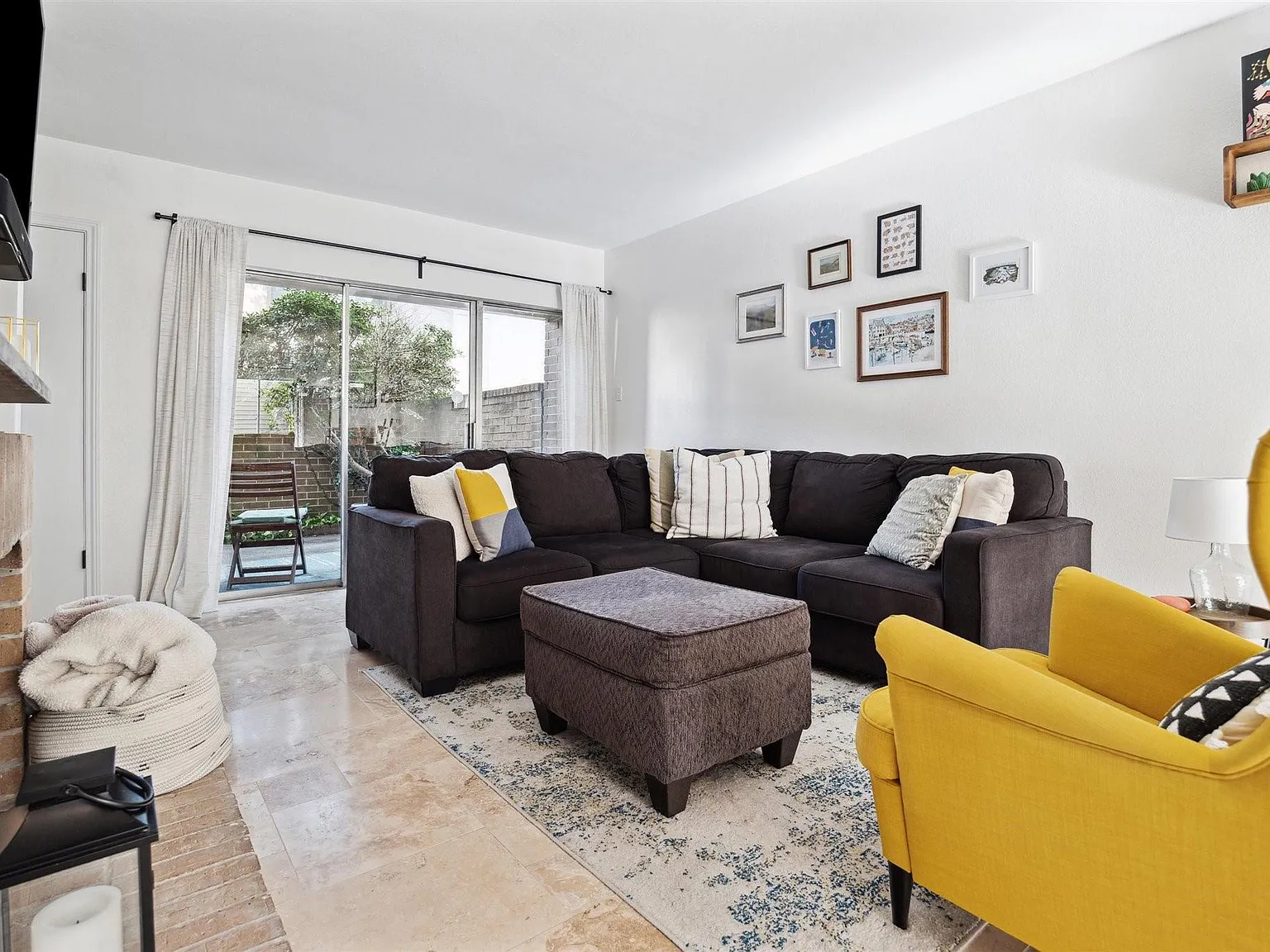 2 bed, 2.5 bath, 1616 sqft, $2,250 — Photo 3