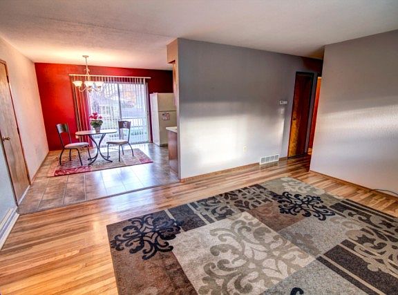 5th image of 130 Hartman Ave