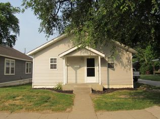 402 N 3rd St, Elsberry, MO 63343