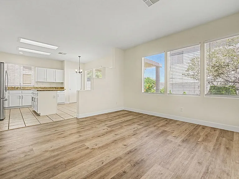 7804 Amulet St — Photo 11