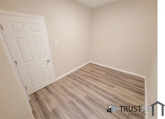 2538 N Gratz St — Photo 22