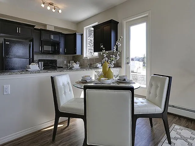 100 Chinook Winds Pl SW — Photo 6