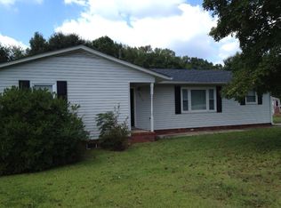 2215 Old Laurens Rd, Greenwood, SC 29649