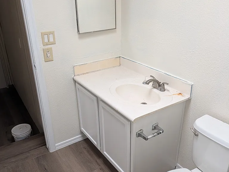456 E 9th Ave #1 — Photo 3