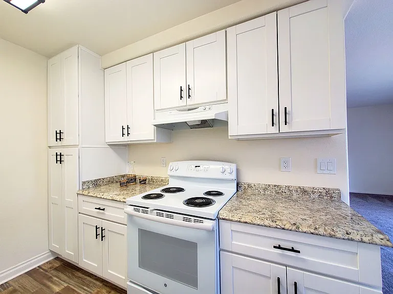 Palm Villas Apartments — Photo 12