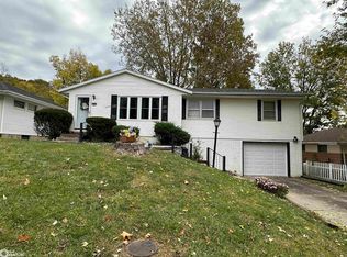 92 25th St, Fort Madison, IA 52627