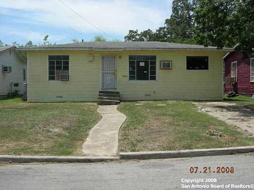 1st image of 1010 POINSETTIA ST