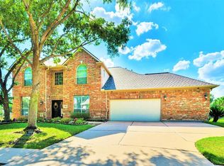 16610 Blue Vista Dr, Houston, TX 77095